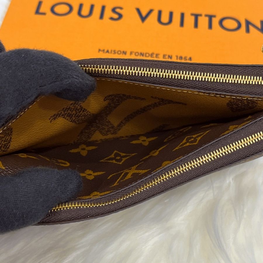 LOUIS VUITTON LV 老花字紋 雙拼色雙拉鍊 手拿包/斜背包 M69203-5