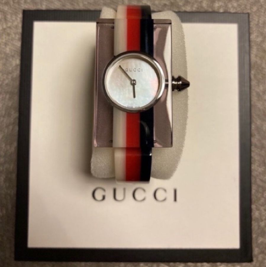 Gucci手錶 全新品 時尚條紋長方型手鐲手錶 瑞士石英機蕊24x40mm 全新品-0