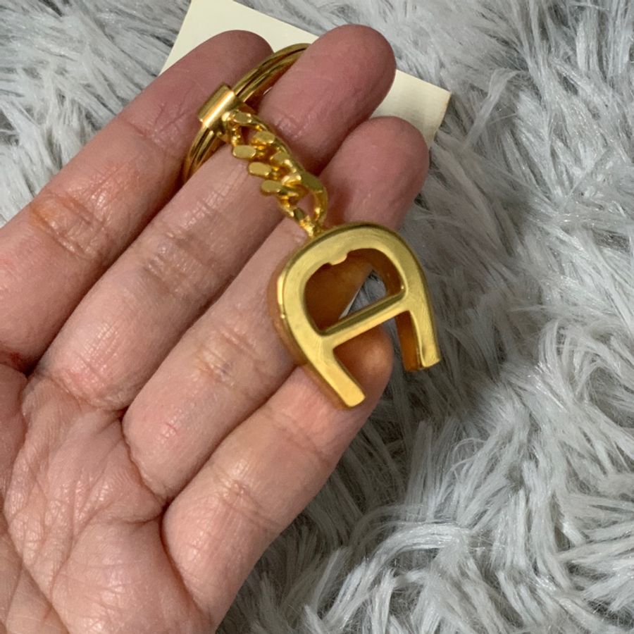 AIGNER 經典LOGO鑰匙圈 金色-2