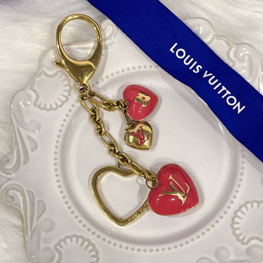 Louis Vuitton LV 桃金 立體愛心造型吊飾/鑰匙圈/掛飾-1