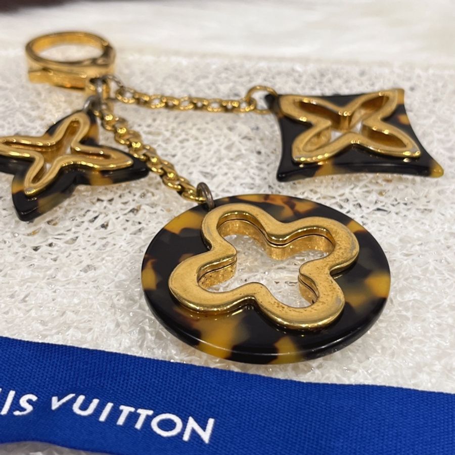 Louis Vuitton LV 金色玳瑁 LOGO造型吊飾/鑰匙圈/掛飾-3