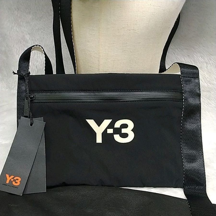 Y-3#CH3 SACOCHE 奶油白字LOGO 尼龍拉鍊肩背#斜背包(黑)#包包-1