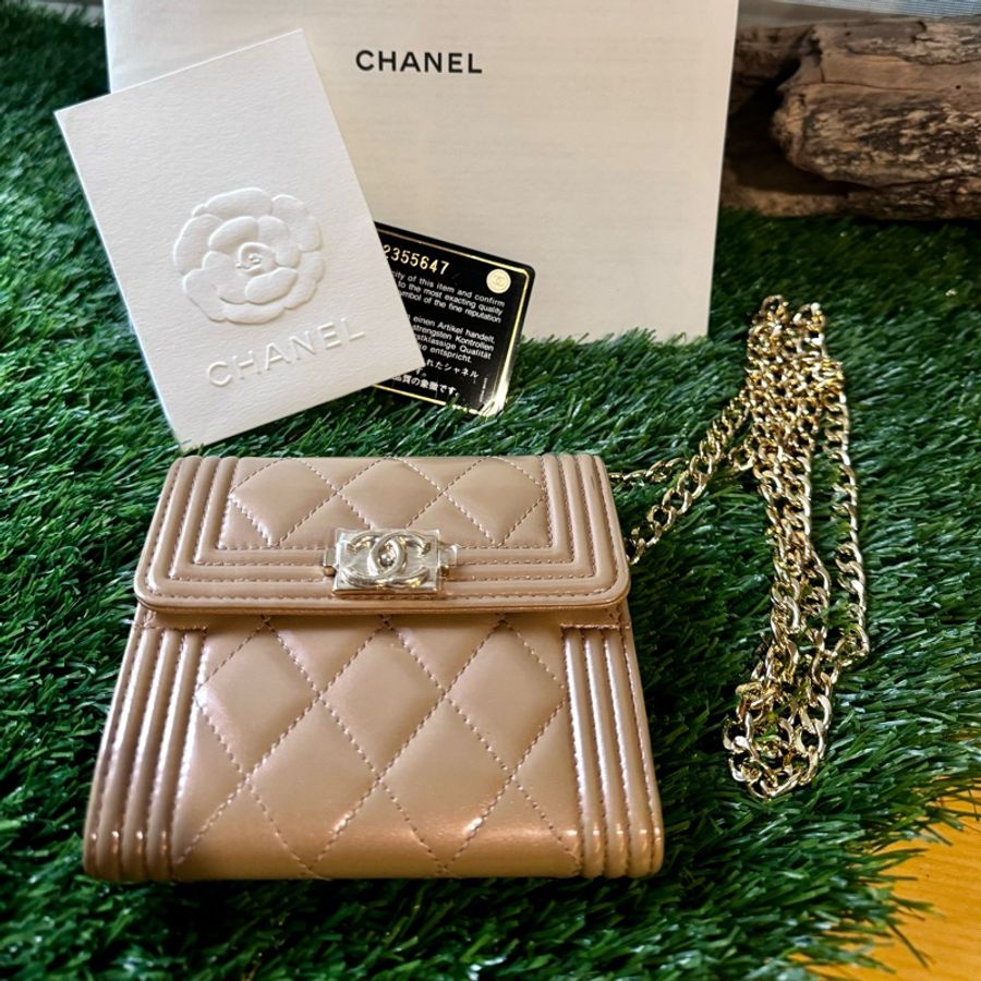 *Chanel* 經典boy粉彩三折短夾兩用包-2