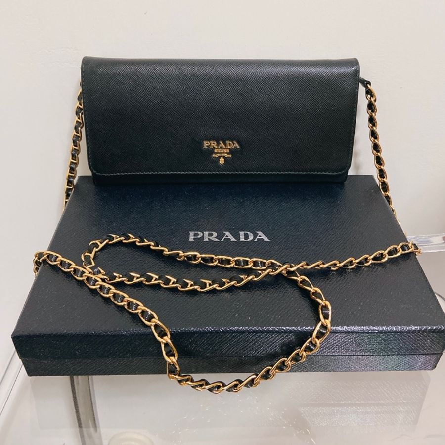 Prada wallet on chain woc 長夾皮夾皮穿鏈 手拿包斜背包鏈包-0