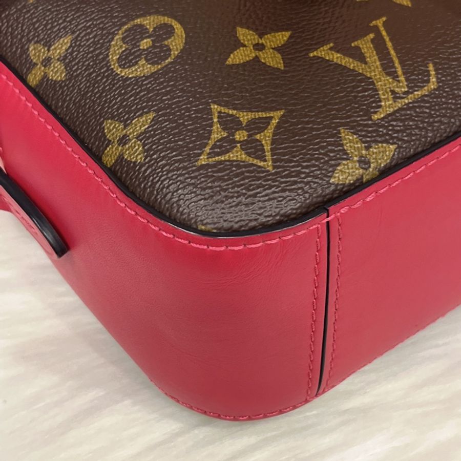 Louis Vuitton LV 字紋拚紅皮革 流蘇 相機包/斜背包-2