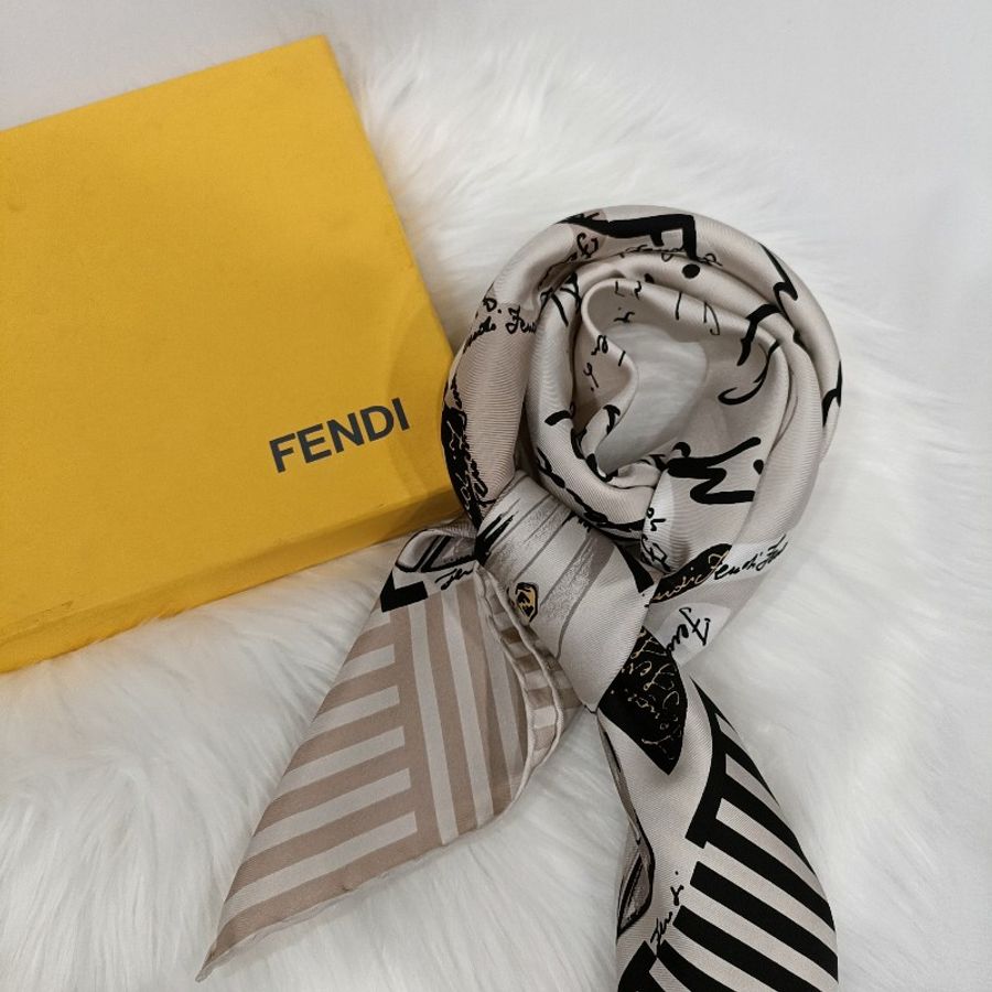 FENDI 芬迪 白色線條包包造型方巾/絲巾-0