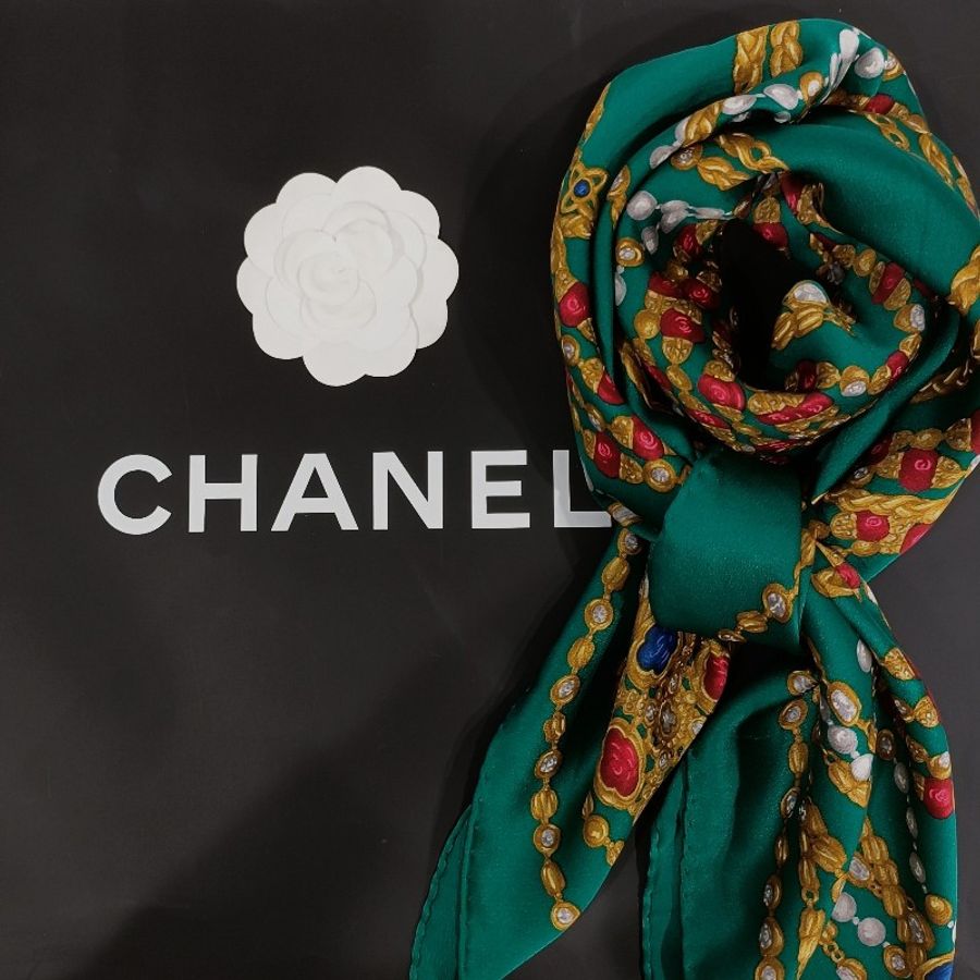 CHANEL 香奈兒 綠色寶石項鍊方巾/絲巾-0