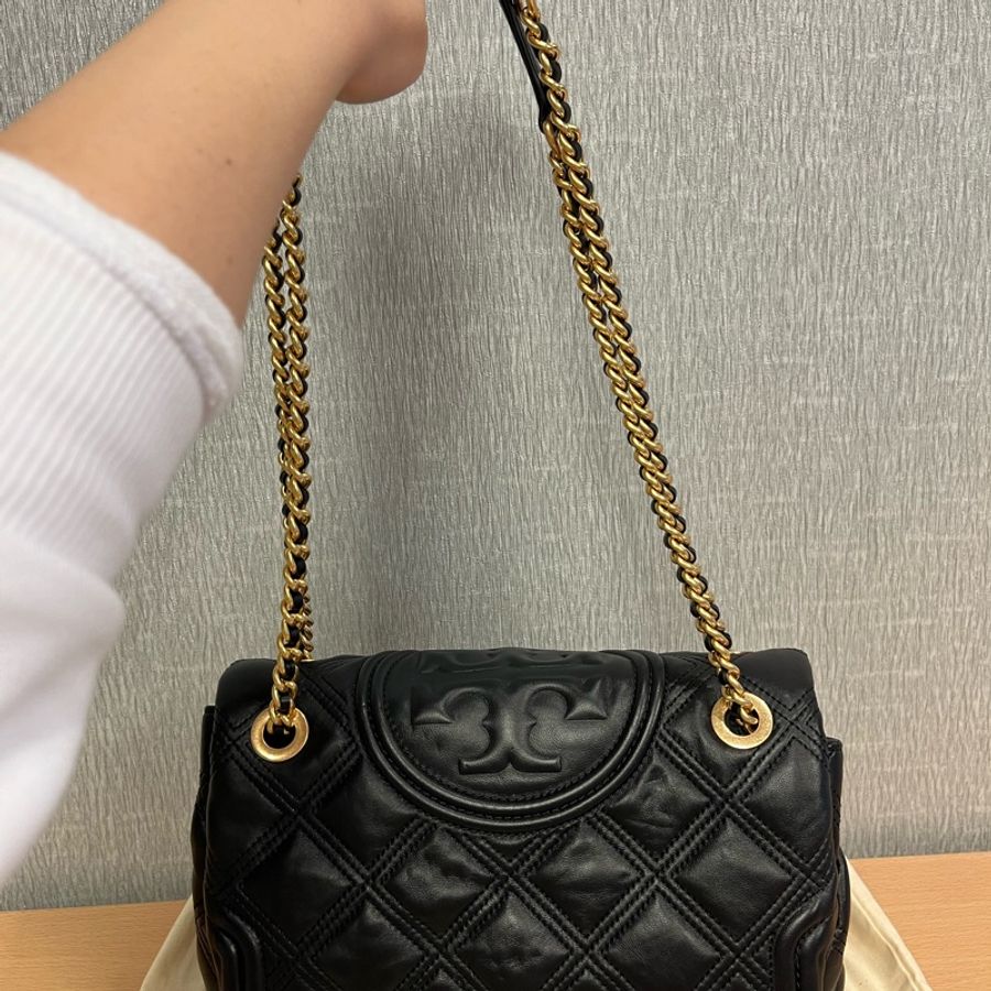 Tory Burch Fleming 黑色超經典 小羊皮鏈條包-1