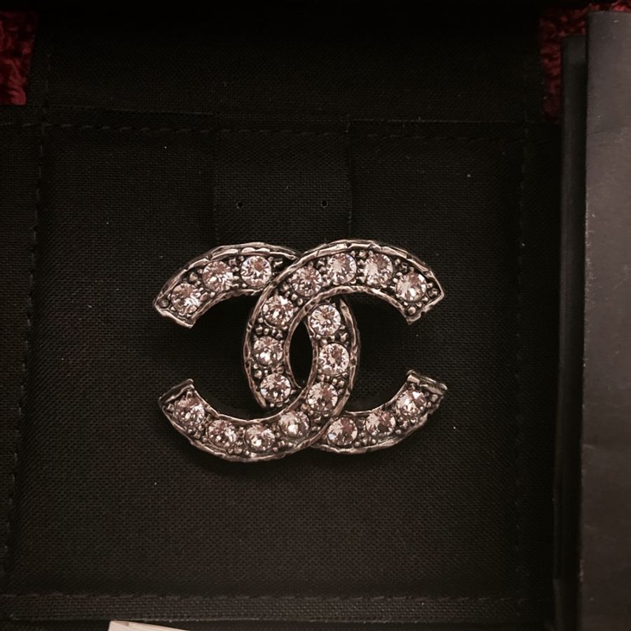 Chanel 香奈兒 卯釘 胸針-0