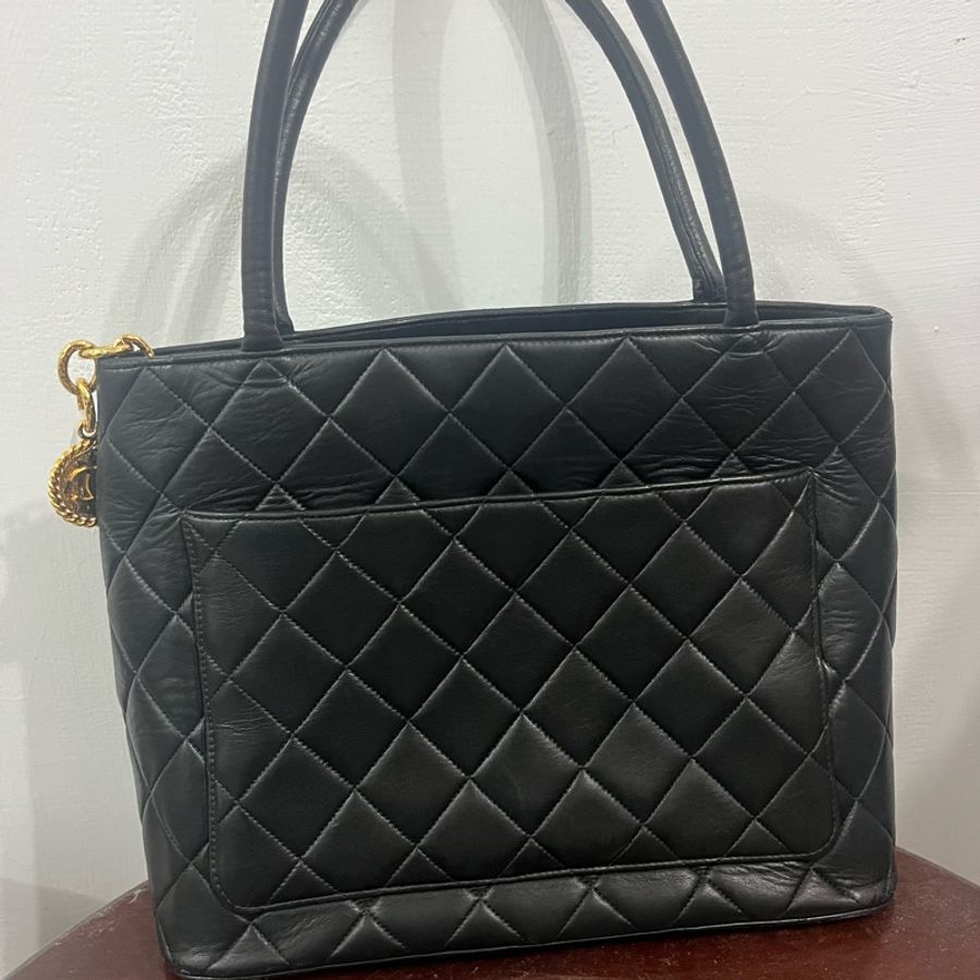 CHANEL 香奈兒金幣希爾頓包-2