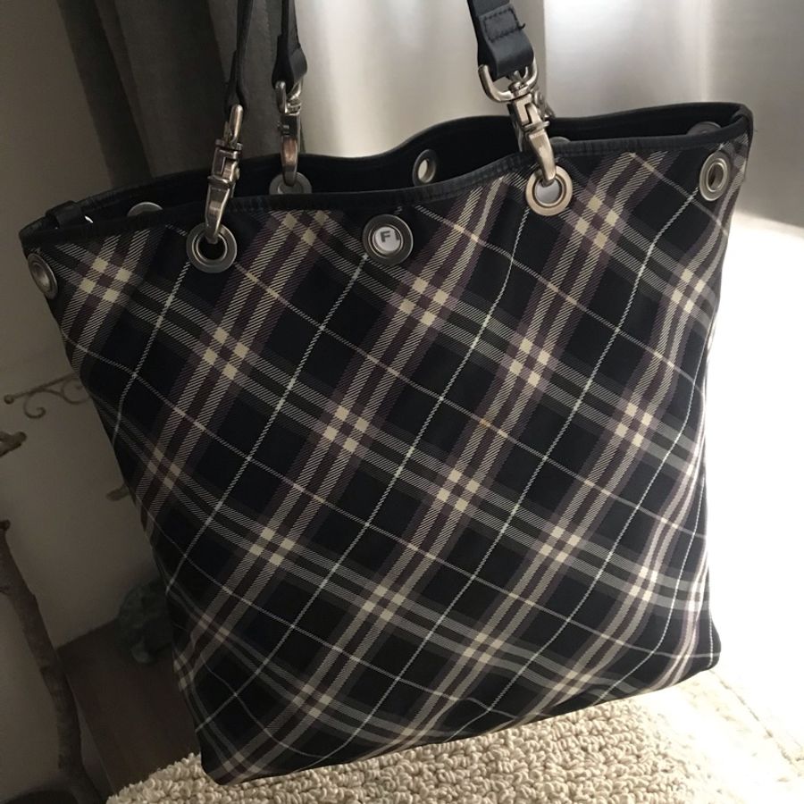 Burberry托特包🧶很新🧶雙面用🧶提把可拆換🧶手提/肩背/斜背-1