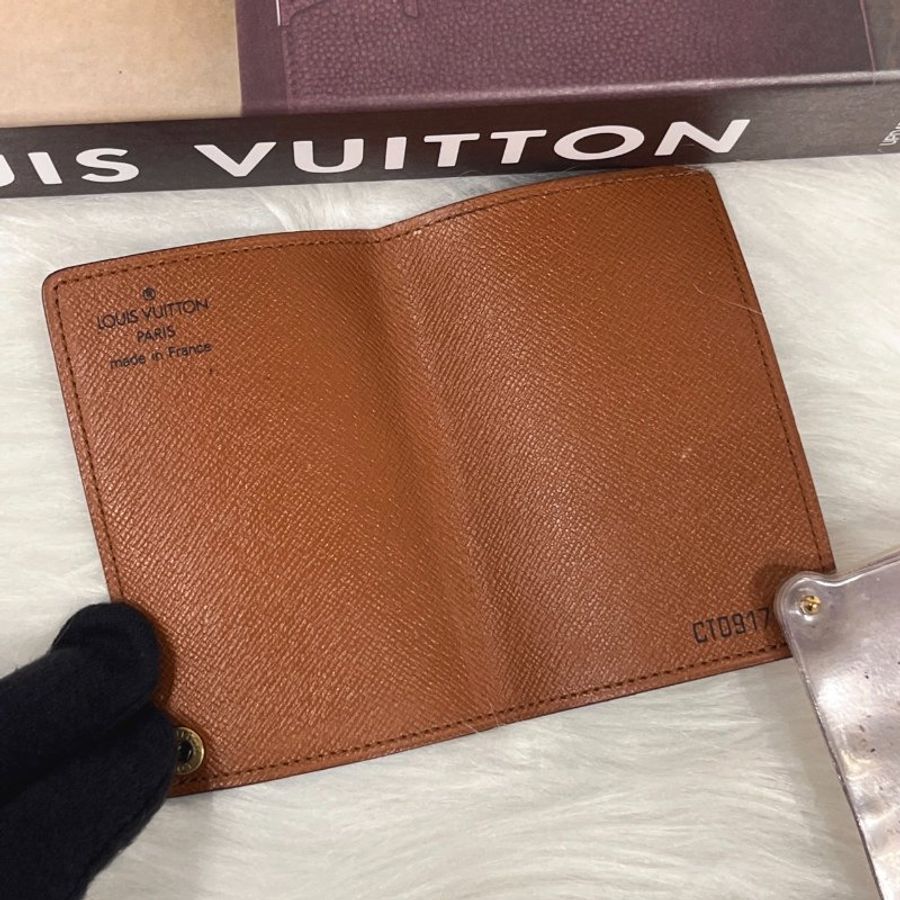 Louis Vuitton LV 老花字紋 證件套/卡片夾-9