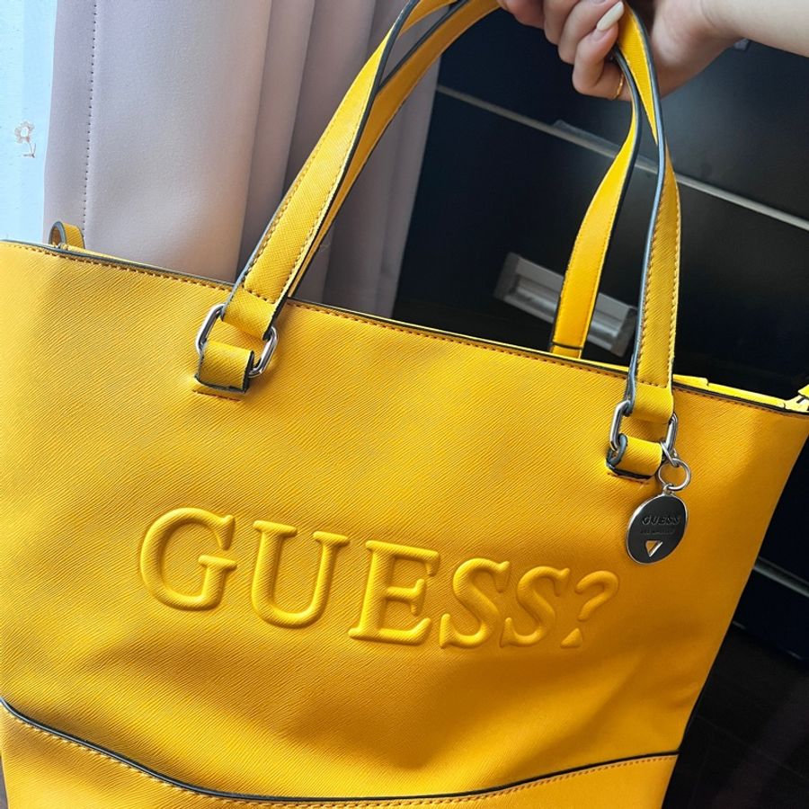Guess黃色💛單肩托特包 立體字母logo-7