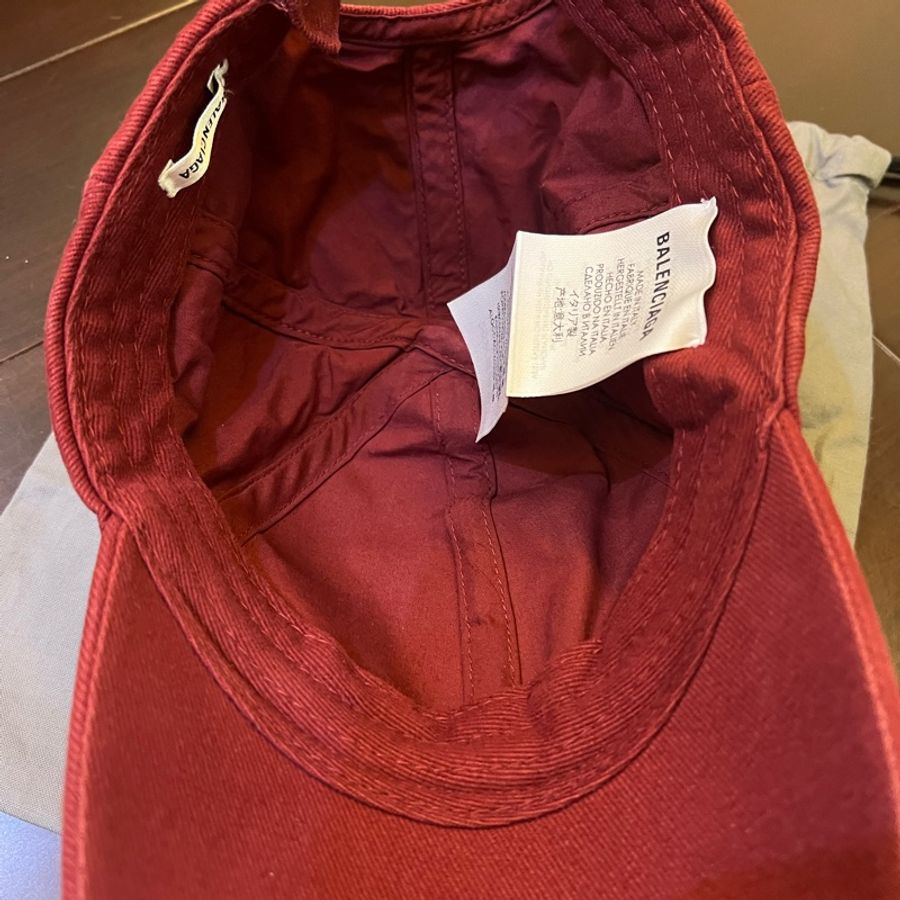 Balenciaga 爆款 酒紅棒球帽-1