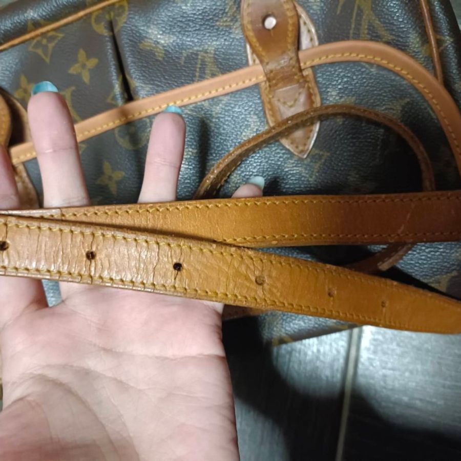LV M42247 Gibeciere MM斜肩背包 經典字紋掀蓋雙口袋斜揹書包-20
