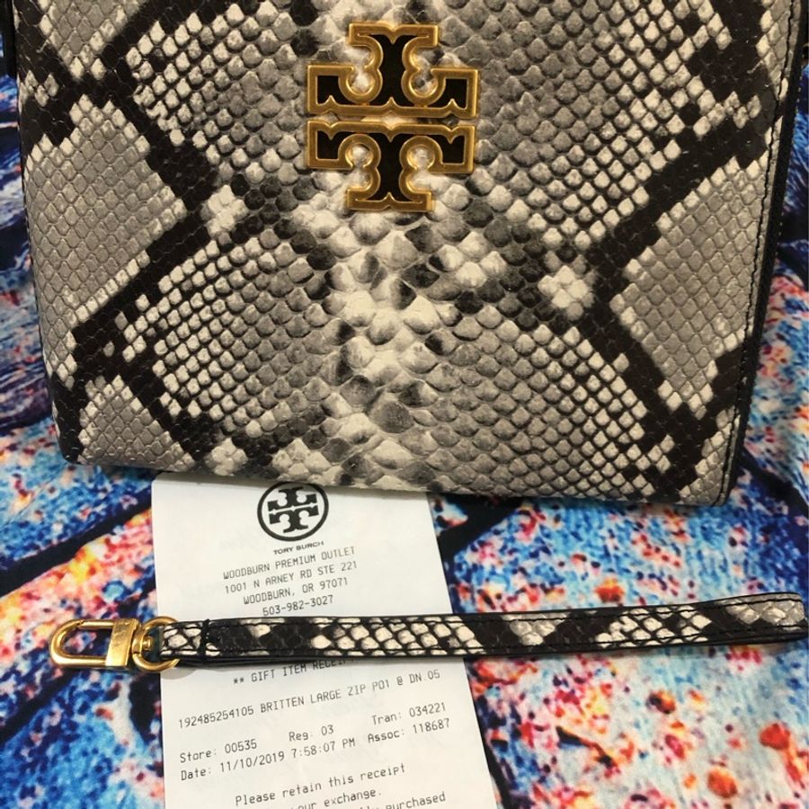 Tory Burch  手拿包 大尺寸 手腕包 防刮真皮 蛇紋 壓紋 金屬logo 萬用包  手機包 護照 出國旅遊 送禮 禮物-7