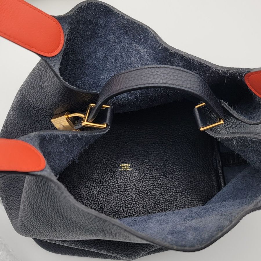 【Hermes 愛馬仕】Picotin Lock GM 26cm 牛皮深藍金扣鎖頭桶包 (菜籃子)-12