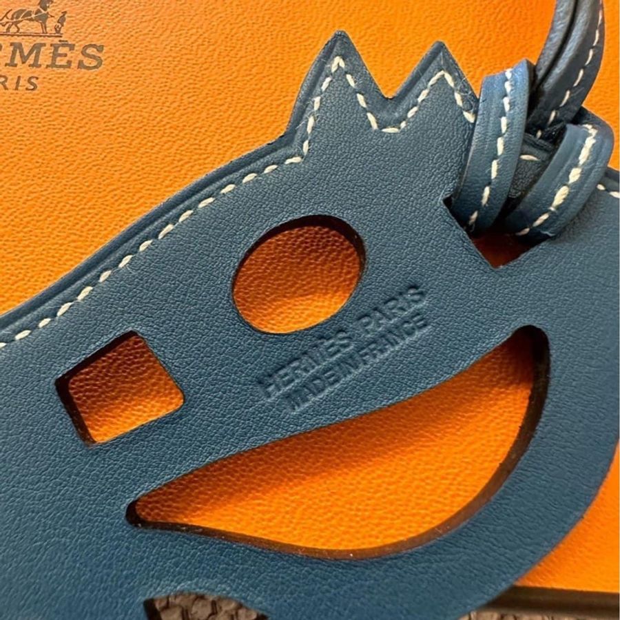 保證真品~~HERMES 全新 閒置品 愛馬仕 超美 牛皮皮革 鏤空 馬頭 吊飾 掛飾-1