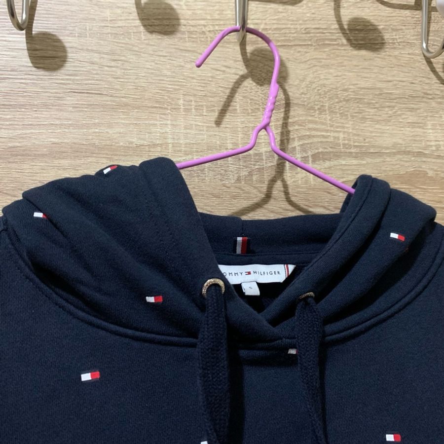 客訂 勿下單 Tommy Hilfiger 滿版Logo帽踢 S-3