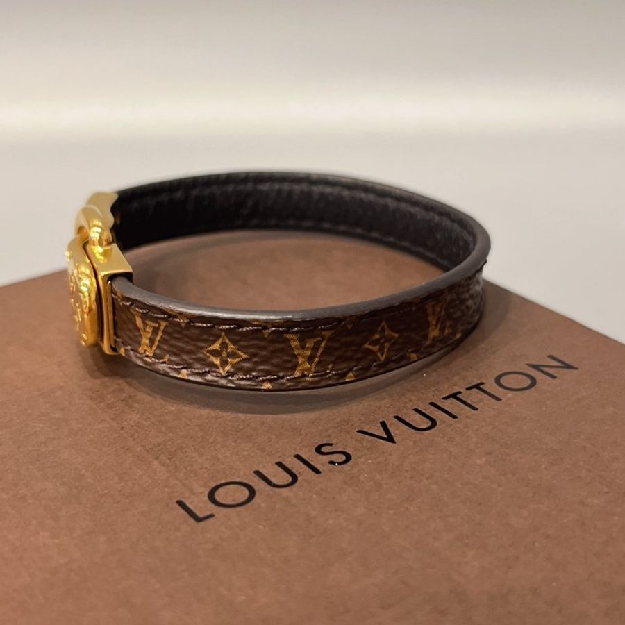 LOUIS VUITTON LV 金色 Fasten Your 皮帶頭造型手環/手鐲/飾品/配件-1