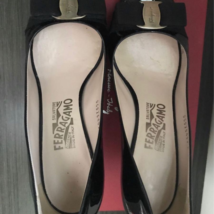Salvatore Ferragamo 黑色經典蝴蝶結高跟鞋-6