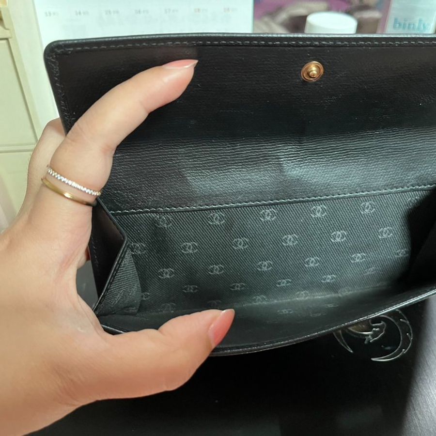 Chanel 牛皮對開長夾-6