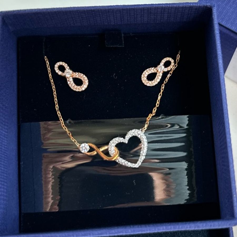 Swarovski Infinity 愛心無限符號玫瑰金耳環項鍊組-1