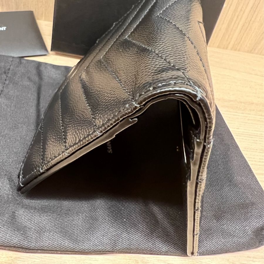YSL 黑金魚子醬對開卡夾一字零錢包-5