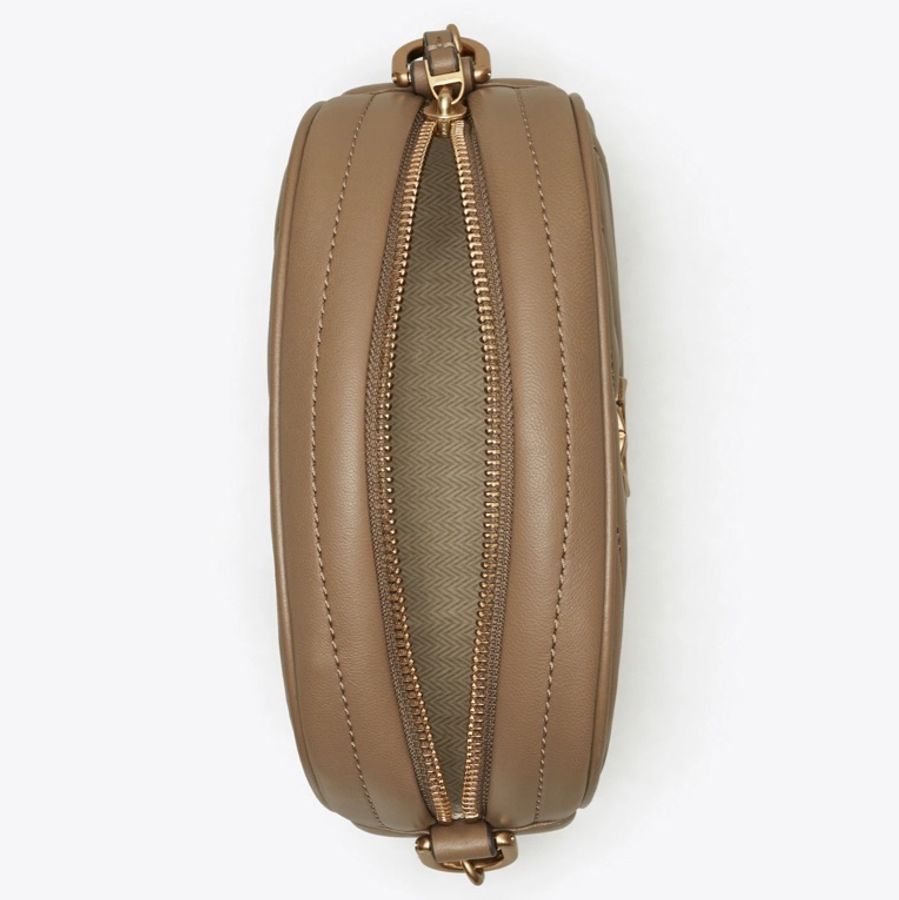 《美國Tory Burch 官網直送》經典不敗相機包SMALL KIRA CHEVRON CAMERA BAG-2