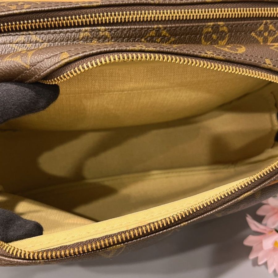 Louis Vuitton LV 老花字紋 小記者包 斜背包/肩背包/男包-11