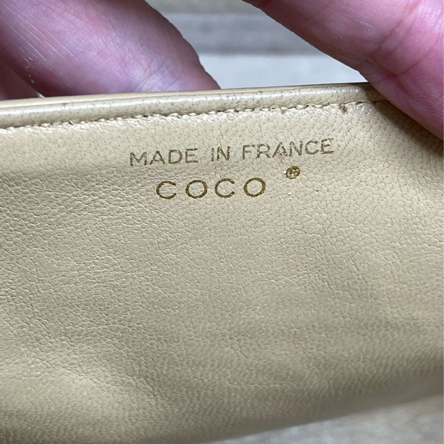 出清‼️CHANEL vintage coco金釦奶茶色菱格口蓋包-17