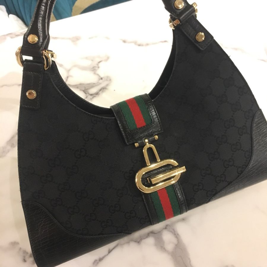 Gucci 黑色半月包-0