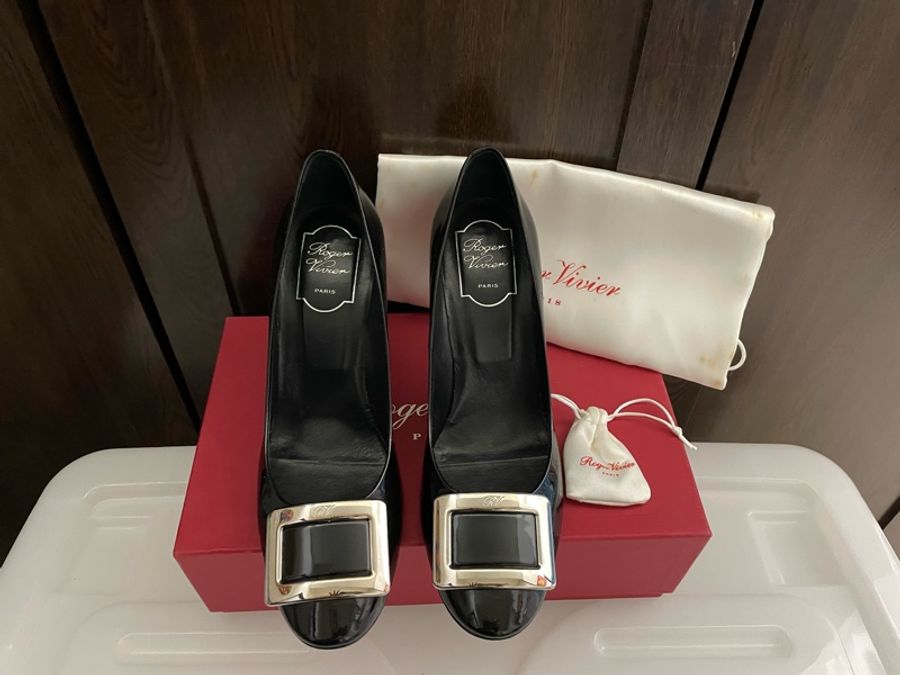 Roger vivier Belle de nuit 經典方釦黑色漆皮高跟鞋-0