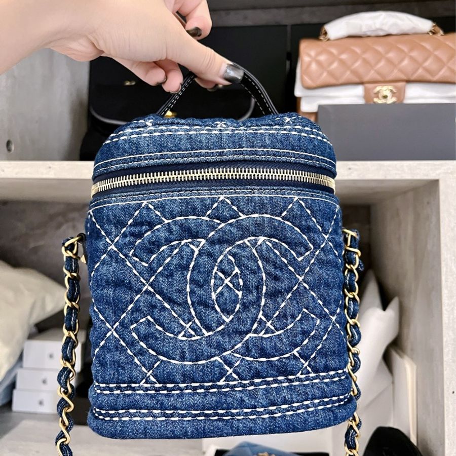 (已保留)Chanel牛仔包Vantiy case外縫白線好好看❤️容量優👍🏻-0