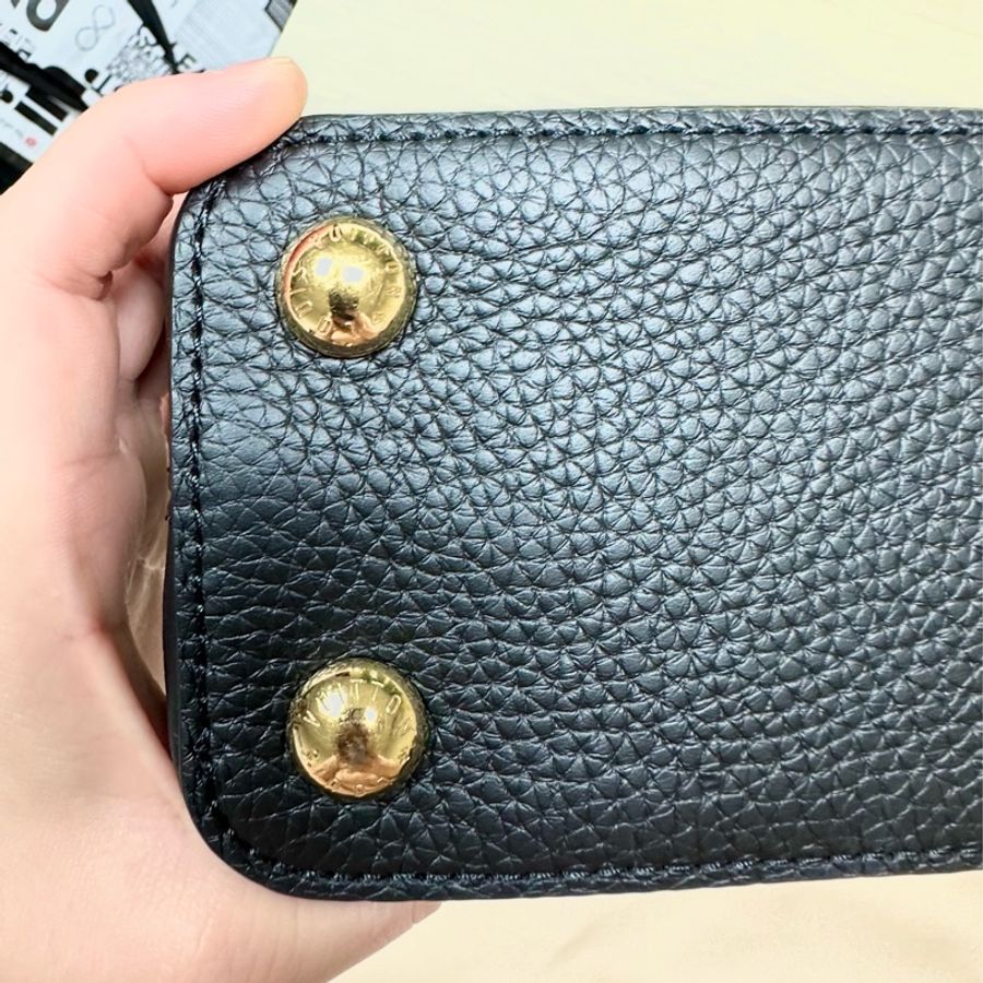 Louis Vuitton🇫🇷Capucines BB (黑/藏藍皮穿鍊-公牛皮）斜背包-2