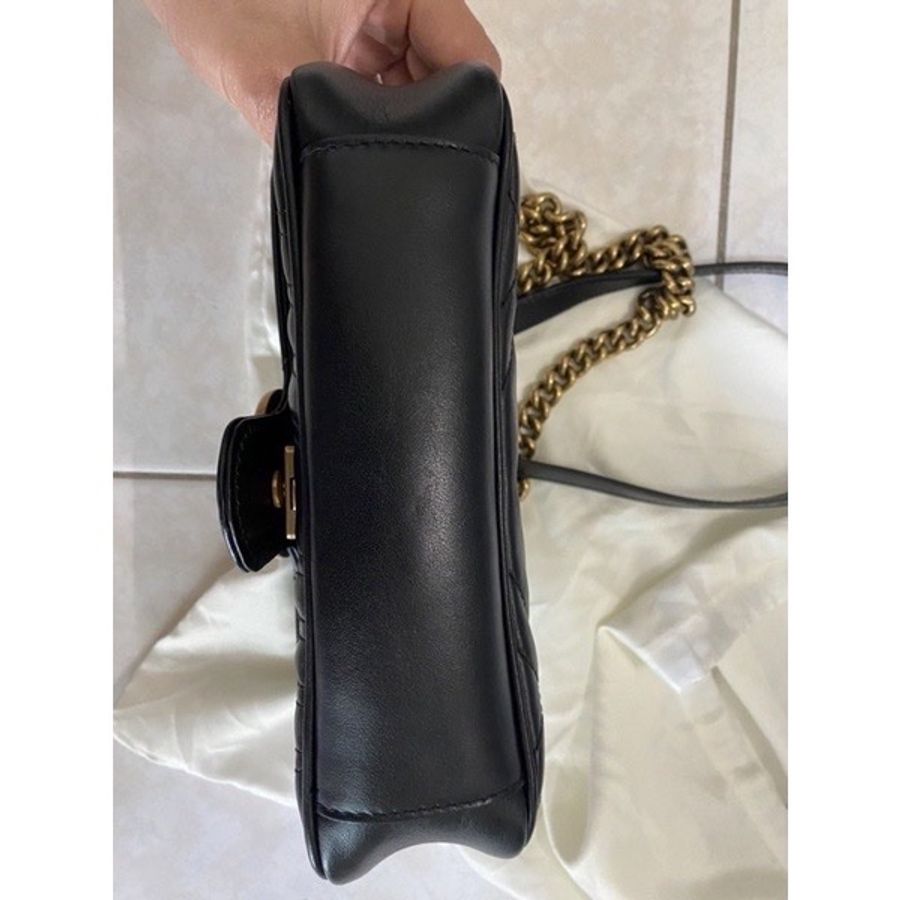 Gucci Marmont Mini 掀蓋式皮革鍊包 黑色-8