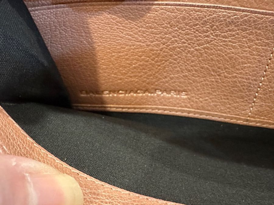 Balenciaga 巴黎世家 經典款金屬粉小牛皮拉鍊長夾-4