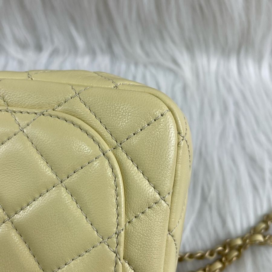 Chanel AS1786 小雞黃 奶油黃小羊皮金球方胖子Coco 17-8