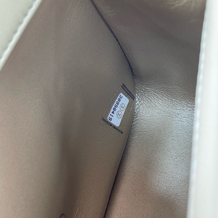 Chanel AS1786 小雞黃 奶油黃小羊皮金球方胖子Coco 17-18
