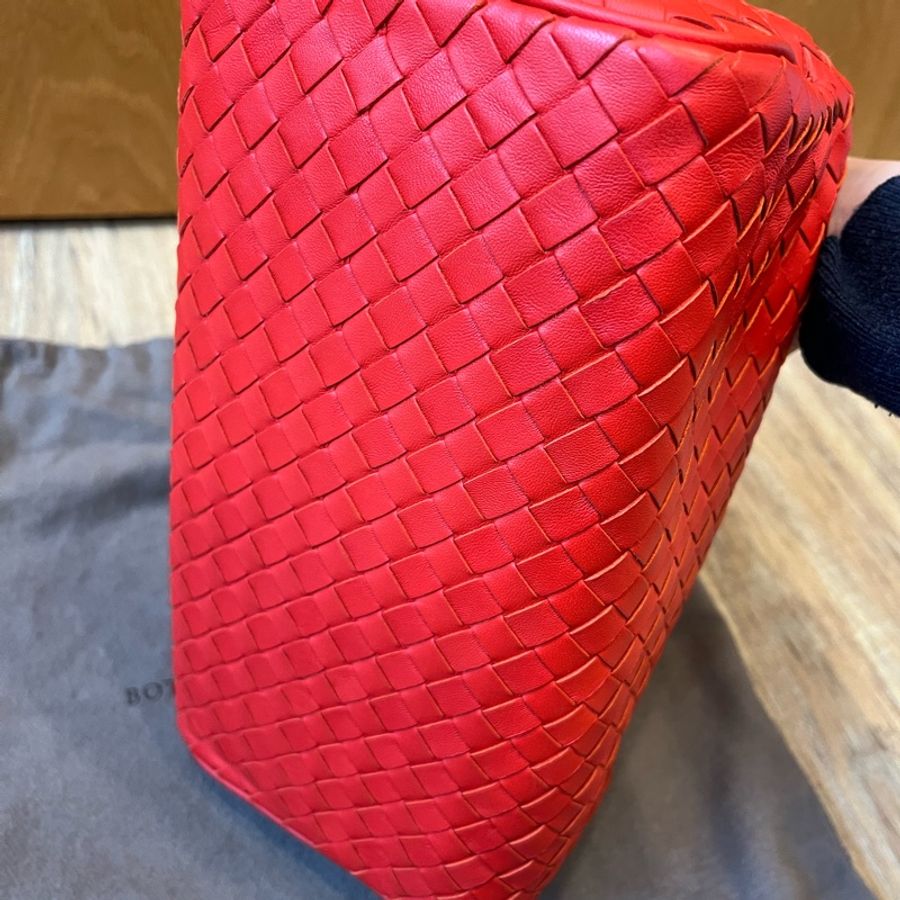 Bottega Veneta 小號提把肩背包 超美的番茄紅-2