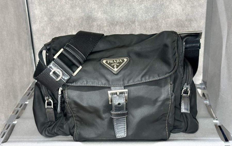 #Prada #尼龍 #郵差包 ❗️大降價❗️#率性 #帥氣 ☑️男生可以背 ☑️女生可以背 ☑️已送鑑定-4