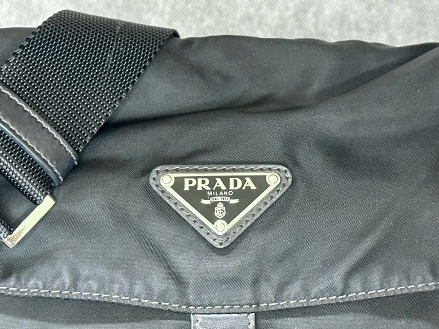 #Prada #尼龍 #郵差包 ❗️大降價❗️#率性 #帥氣 ☑️男生可以背 ☑️女生可以背 ☑️已送鑑定-5