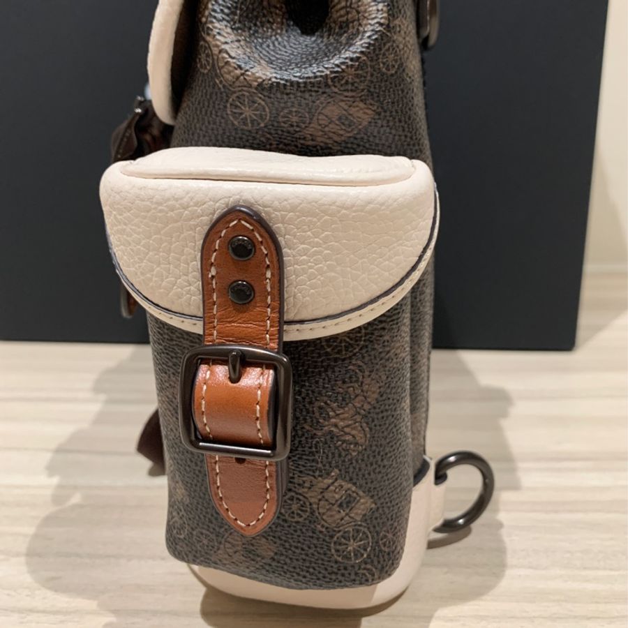 coach hitch 13系列 側背包 後背包 男生 馬車 專櫃款 含運費-3