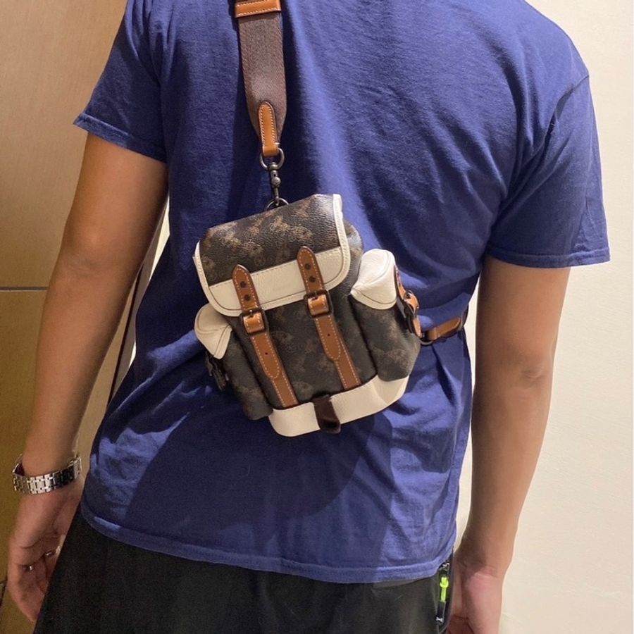 coach hitch 13系列 側背包 後背包 男生 馬車 專櫃款 含運費-11