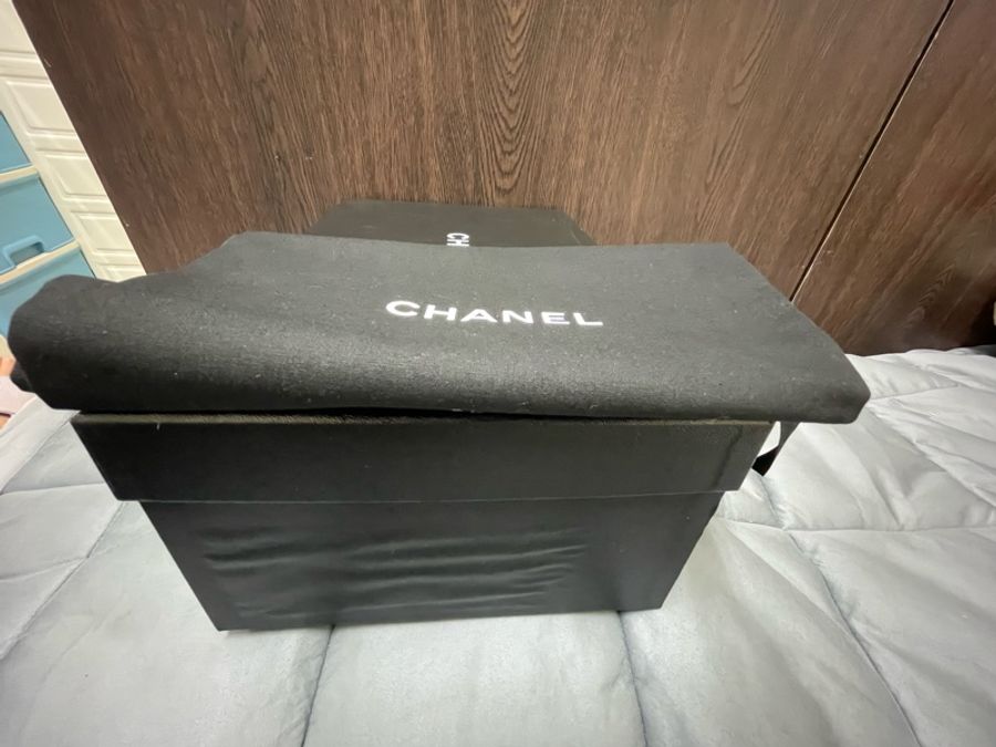 chanel 麂皮拼接黑白運動休閒球鞋 熊貓鞋-12