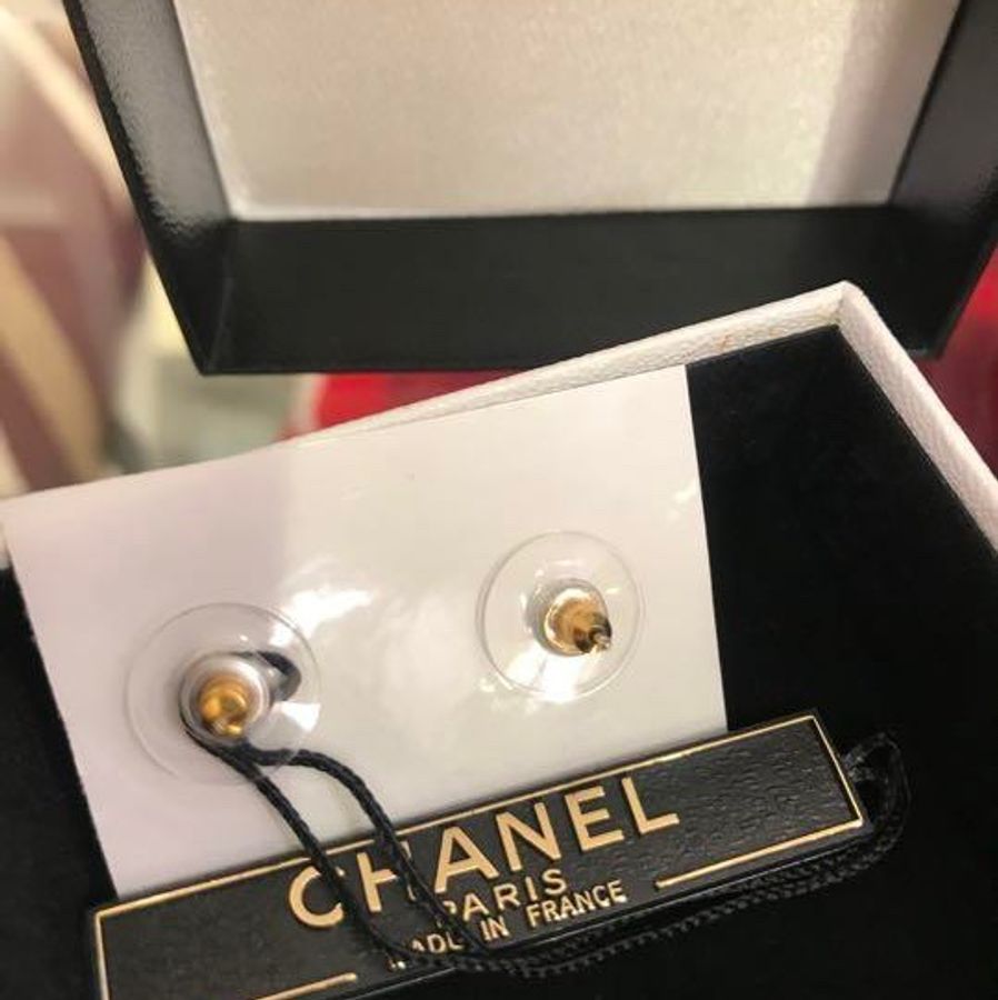 Chanel vintage香奈兒復古超美花朵梅花銀色水鑽標誌耳針 耳釘-2