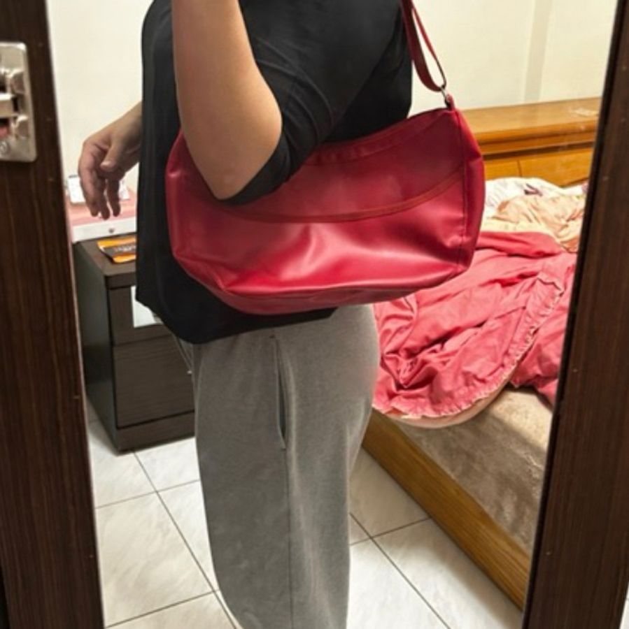 BREE 紅色半月包-7