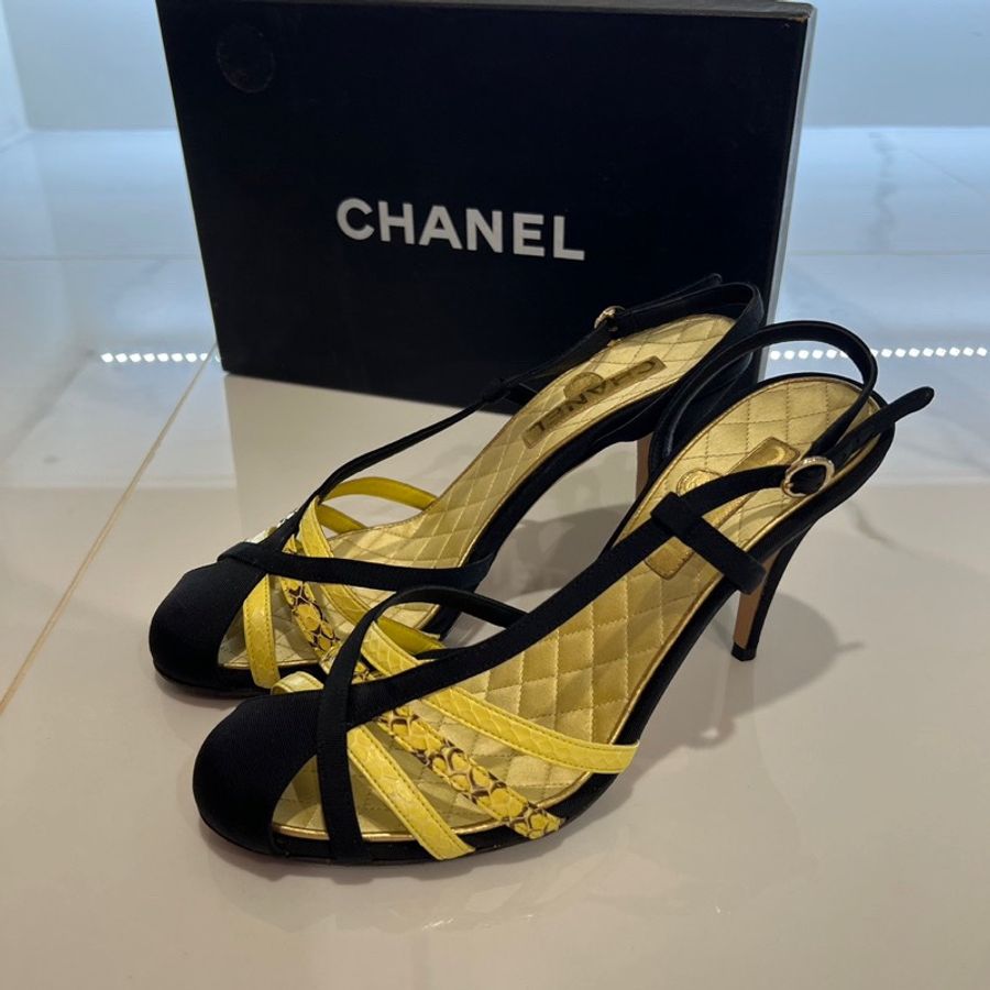 全新Chanel香奈兒38號高跟涼鞋-0