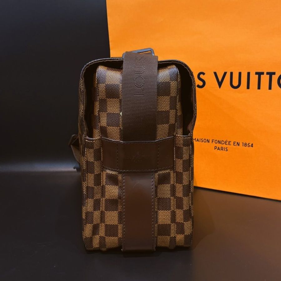 Louis Vuitton LV 咖啡色棋盤格 上蓋 郭富城斜背包/肩背包-8