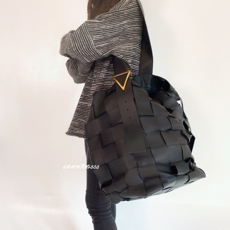 BOTTEGA VENETA Tote Bag 大方格編織包-9